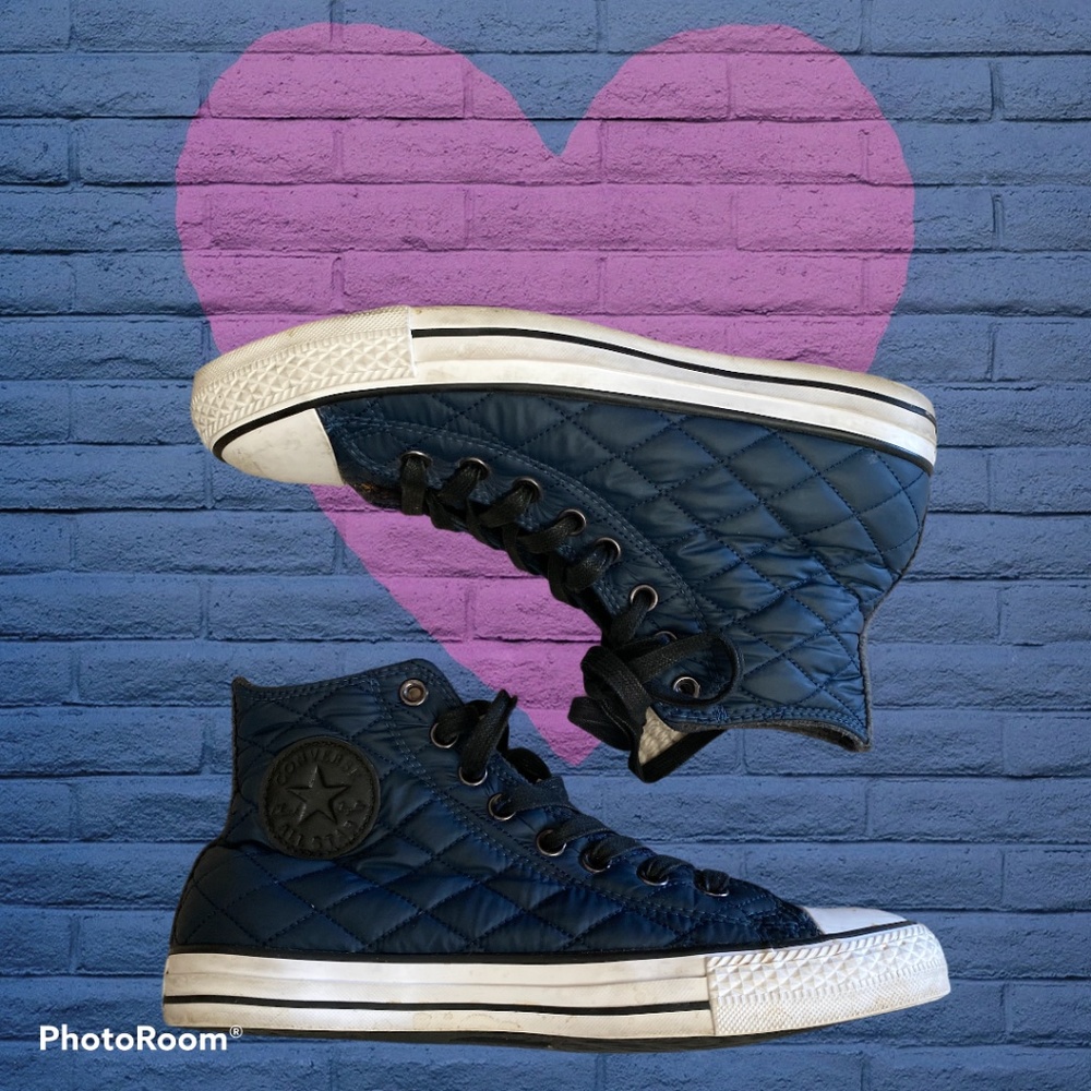Converse Chuck Taylor Quilted Navy hightops